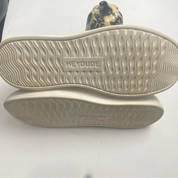 Hey Dude Emma Moondust Shoe Women’s size 8 US 39 EU Gray - Picture 5 of 6